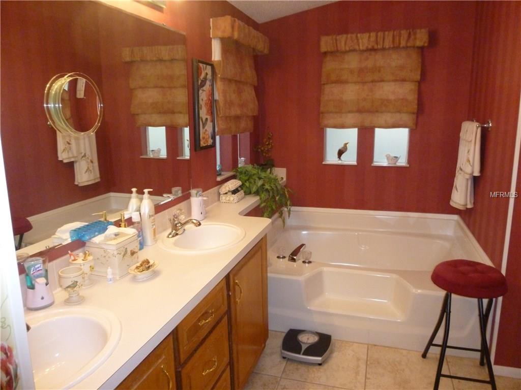 16665 97TH COURT, SUMMERFIELD, Florida 34491, 2 Bedrooms Bedrooms, 7 Rooms Rooms,2 BathroomsBathrooms,Residential,For sale,97TH,G4852541