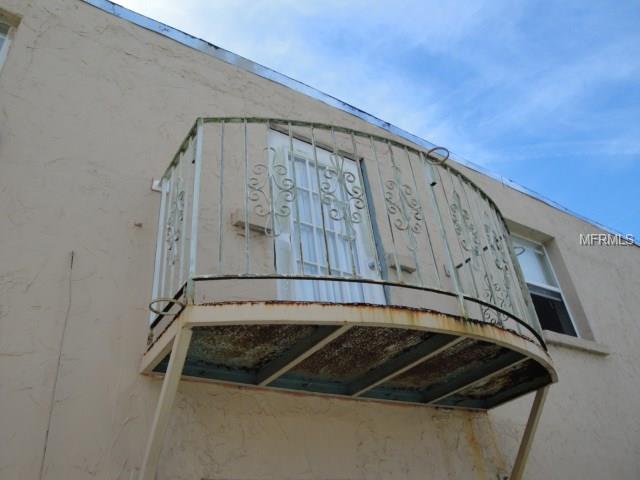 8623 VAMO ROAD, SARASOTA, Florida 34231, 3 Bedrooms Bedrooms, 4 Rooms Rooms,2 BathroomsBathrooms,Residential,For sale,VAMO,A4179381