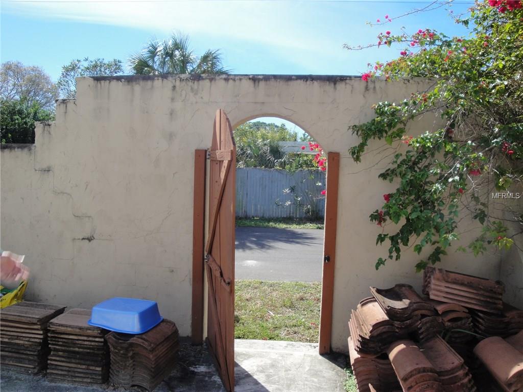 8623 VAMO ROAD, SARASOTA, Florida 34231, 3 Bedrooms Bedrooms, 4 Rooms Rooms,2 BathroomsBathrooms,Residential,For sale,VAMO,A4179381