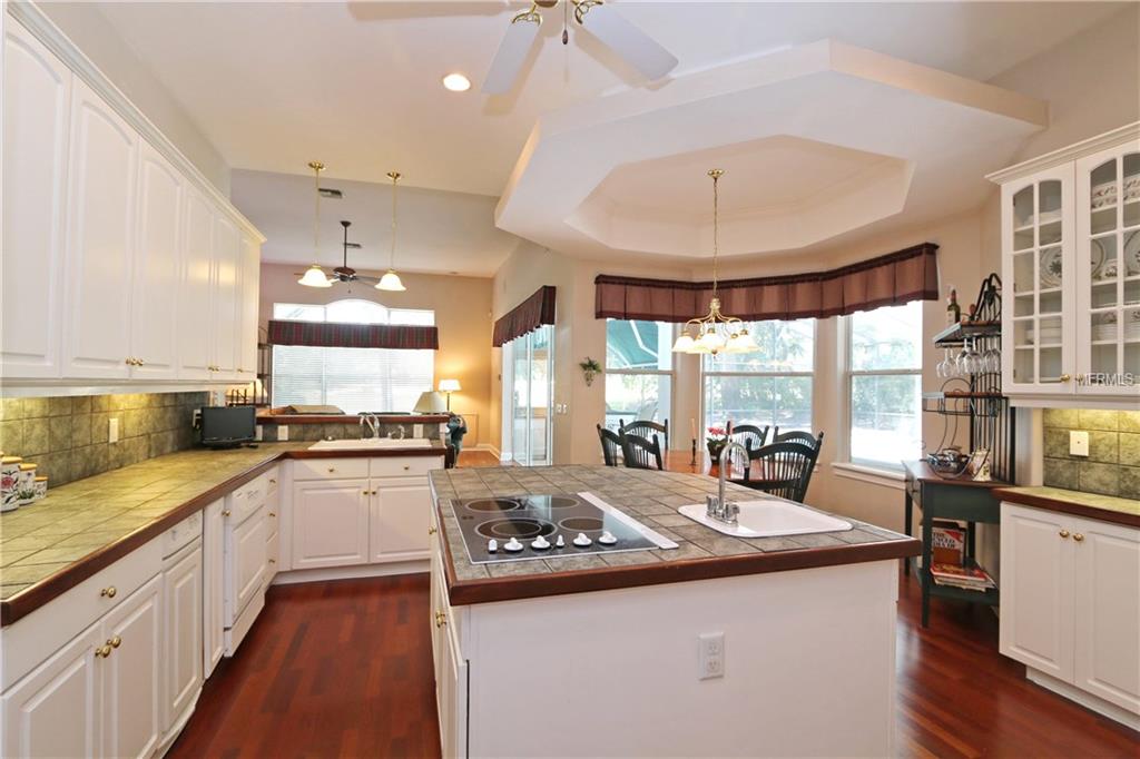 103 ASHFORD DRIVE, WINTER SPRINGS, Florida 32708, 4 Bedrooms Bedrooms, 8 Rooms Rooms,4 BathroomsBathrooms,Residential,For sale,ASHFORD,O5522702