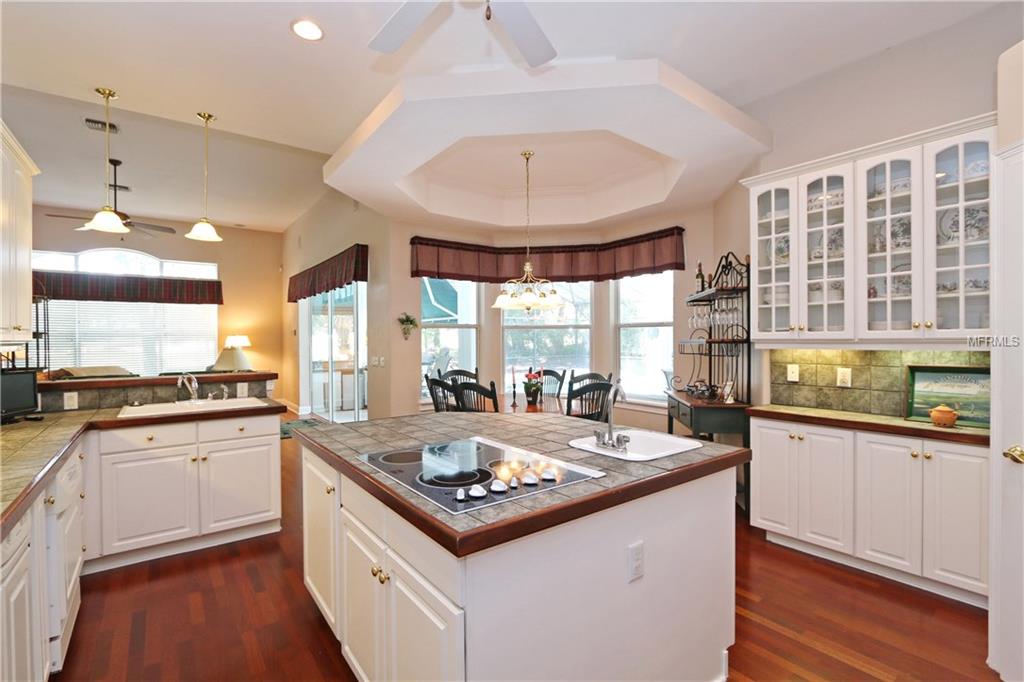 103 ASHFORD DRIVE, WINTER SPRINGS, Florida 32708, 4 Bedrooms Bedrooms, 8 Rooms Rooms,4 BathroomsBathrooms,Residential,For sale,ASHFORD,O5522702