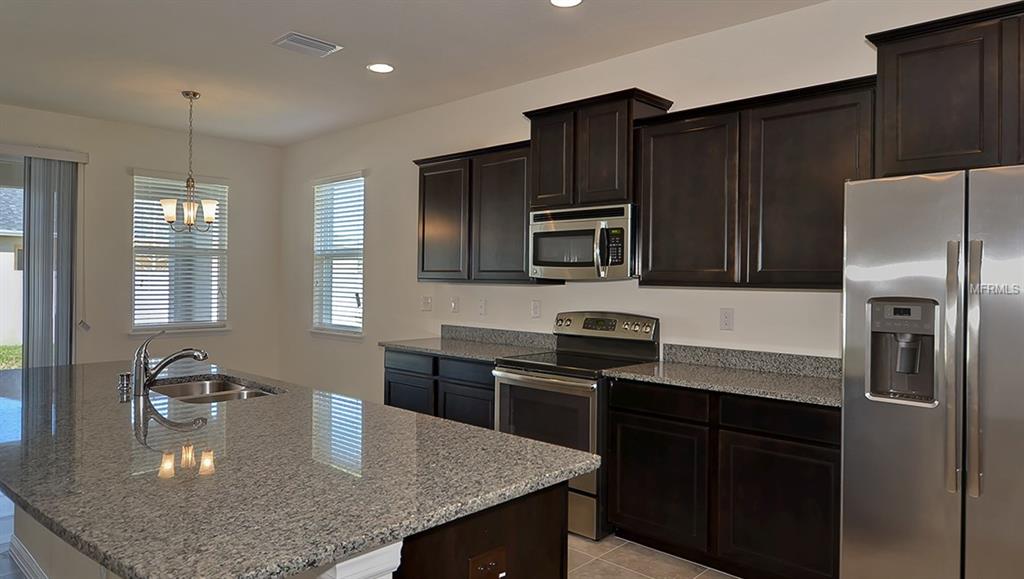 6307 SHADOWLAKE DRIVE, APOLLO BEACH, Florida 33572, 2 Bedrooms Bedrooms, 8 Rooms Rooms,2 BathroomsBathrooms,Residential,For sale,SHADOWLAKE,T2906925