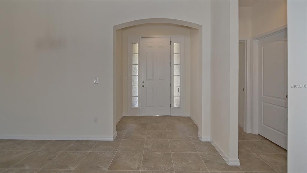 6307 SHADOWLAKE DRIVE, APOLLO BEACH, Florida 33572, 2 Bedrooms Bedrooms, 8 Rooms Rooms,2 BathroomsBathrooms,Residential,For sale,SHADOWLAKE,T2906925