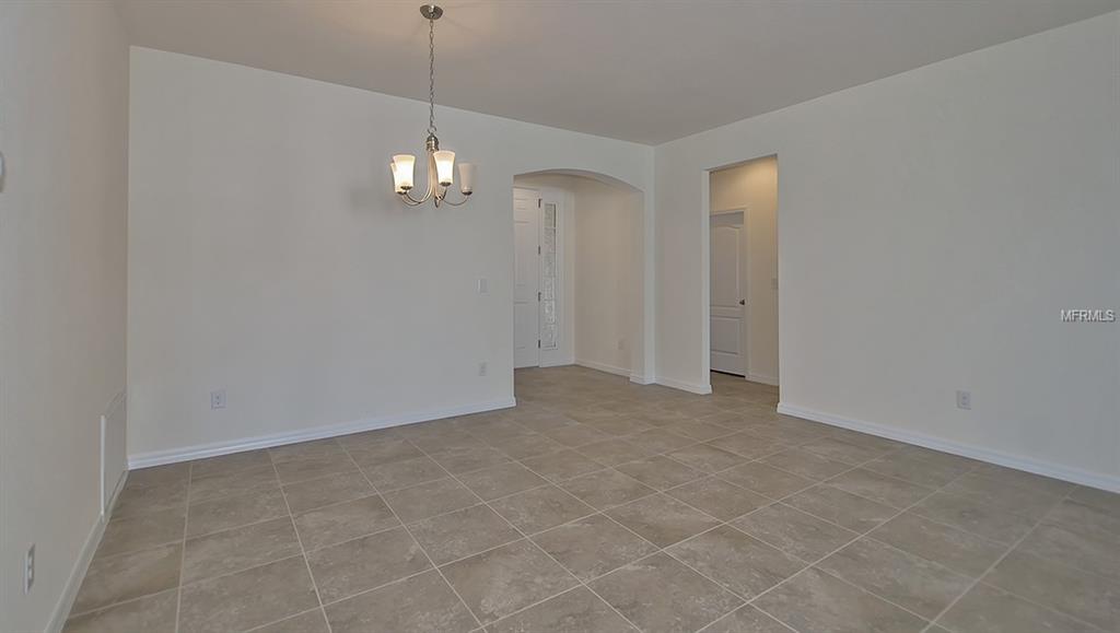 6307 SHADOWLAKE DRIVE, APOLLO BEACH, Florida 33572, 2 Bedrooms Bedrooms, 8 Rooms Rooms,2 BathroomsBathrooms,Residential,For sale,SHADOWLAKE,T2906925