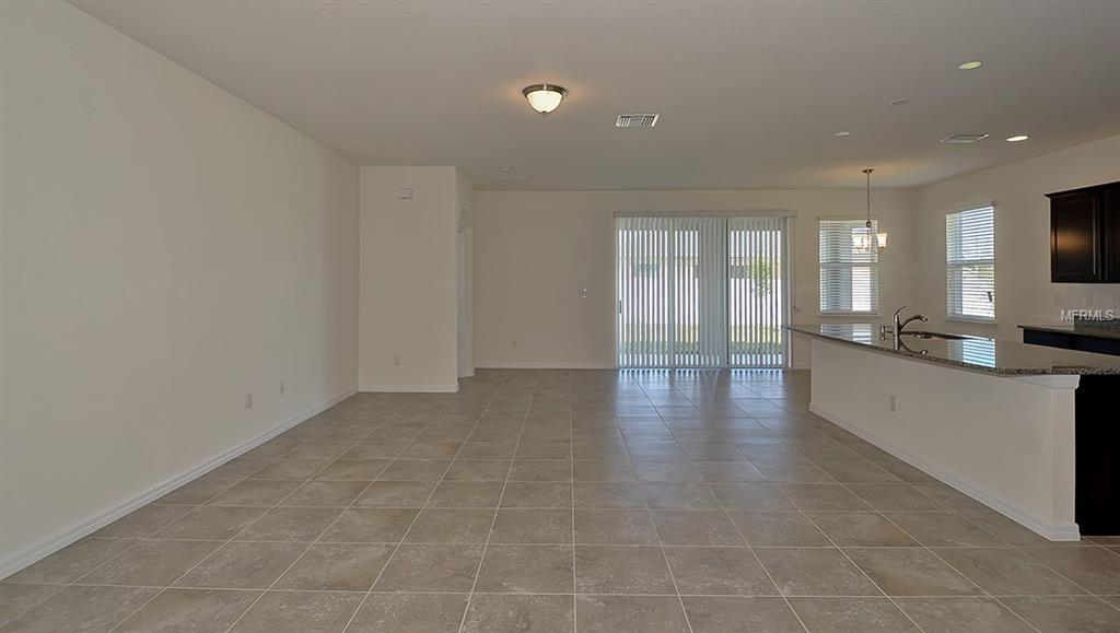 6307 SHADOWLAKE DRIVE, APOLLO BEACH, Florida 33572, 2 Bedrooms Bedrooms, 8 Rooms Rooms,2 BathroomsBathrooms,Residential,For sale,SHADOWLAKE,T2906925