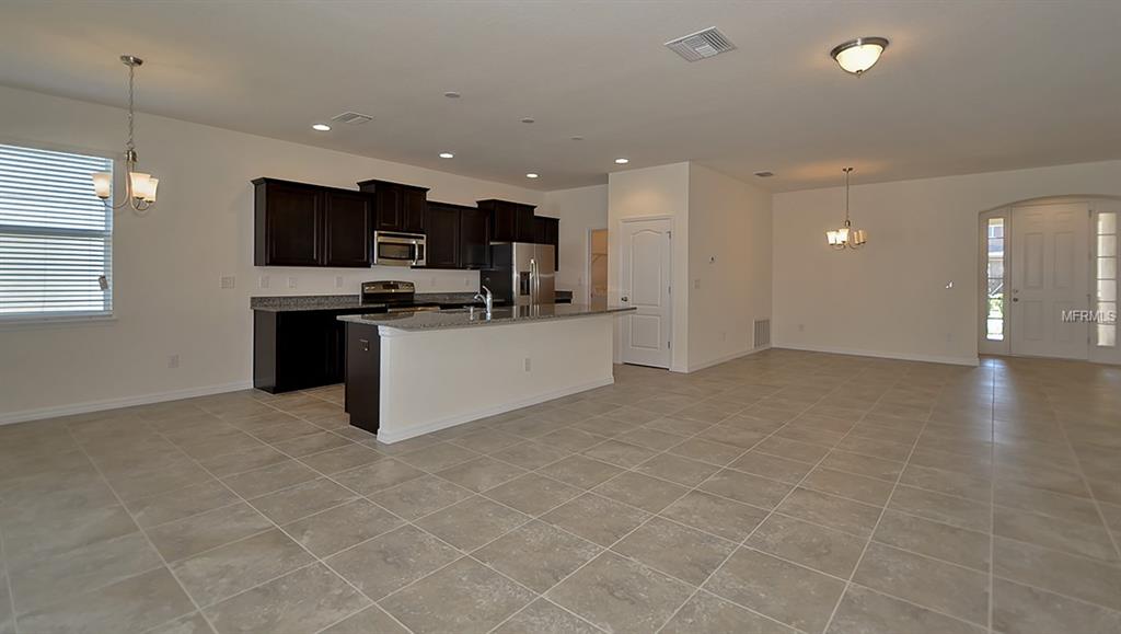 6307 SHADOWLAKE DRIVE, APOLLO BEACH, Florida 33572, 2 Bedrooms Bedrooms, 8 Rooms Rooms,2 BathroomsBathrooms,Residential,For sale,SHADOWLAKE,T2906925