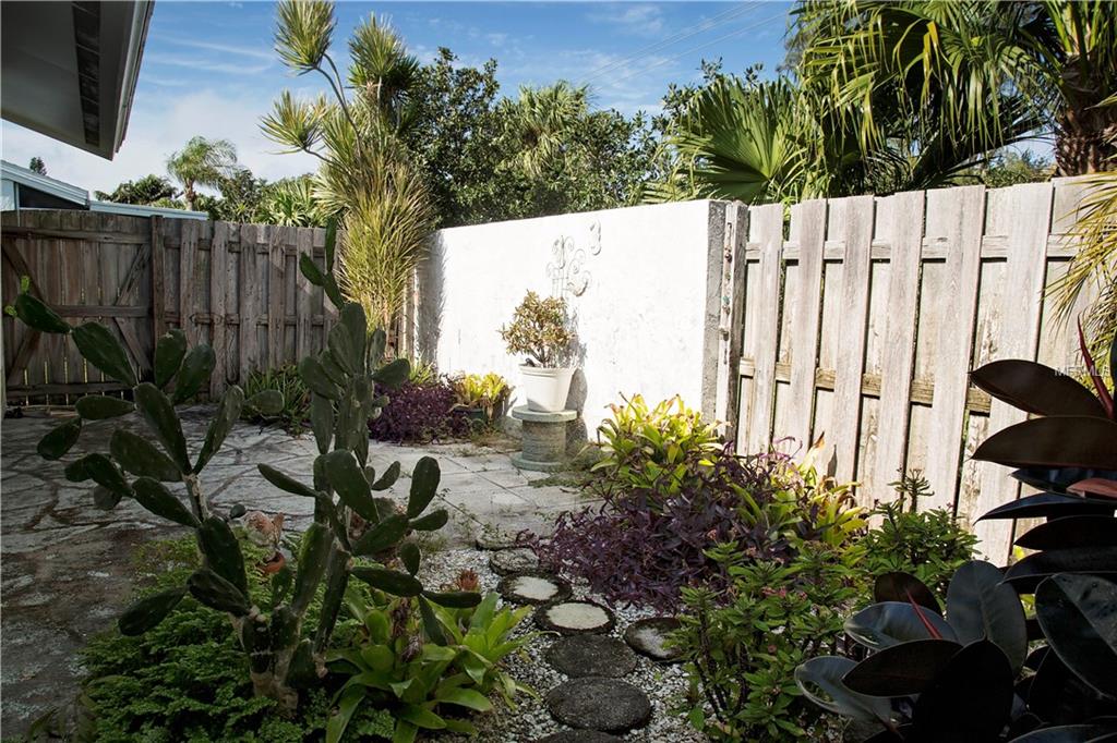 9415 KINGSTON DRIVE, BRADENTON, Florida 34210, 2 Bedrooms Bedrooms, 4 Rooms Rooms,2 BathroomsBathrooms,Residential,For sale,KINGSTON,A4203756