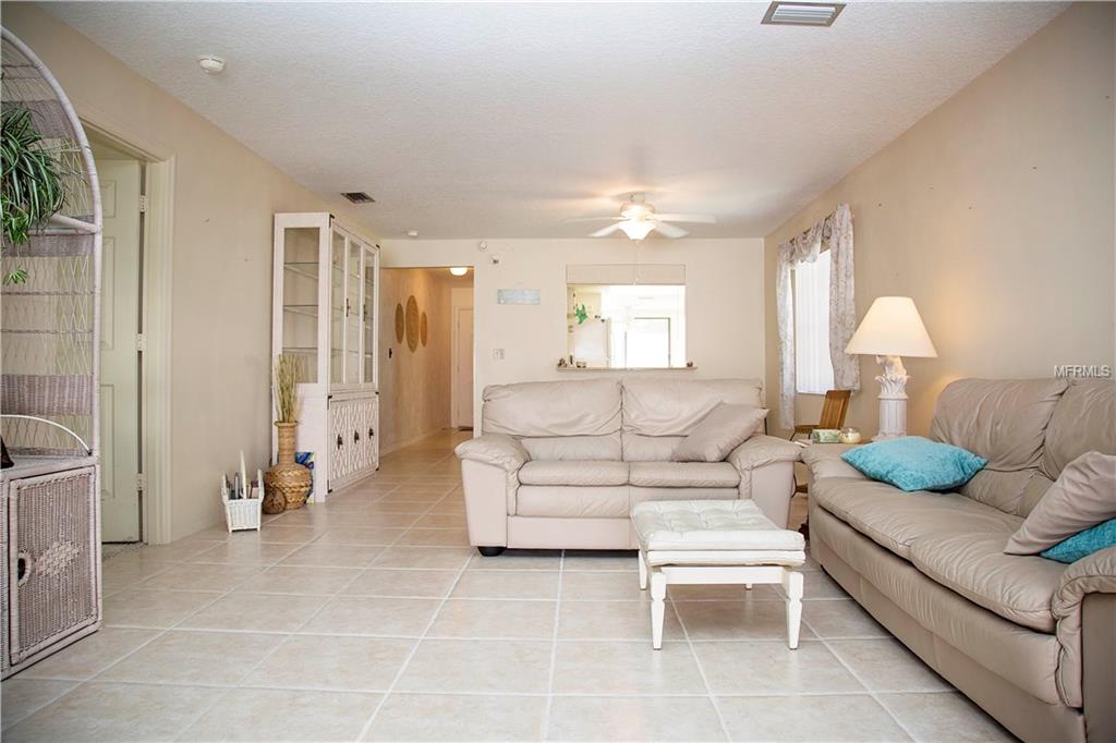 9415 KINGSTON DRIVE, BRADENTON, Florida 34210, 2 Bedrooms Bedrooms, 4 Rooms Rooms,2 BathroomsBathrooms,Residential,For sale,KINGSTON,A4203756