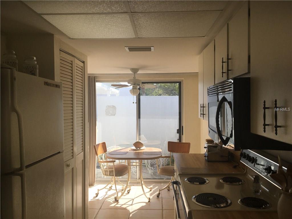 9415 KINGSTON DRIVE, BRADENTON, Florida 34210, 2 Bedrooms Bedrooms, 4 Rooms Rooms,2 BathroomsBathrooms,Residential,For sale,KINGSTON,A4203756