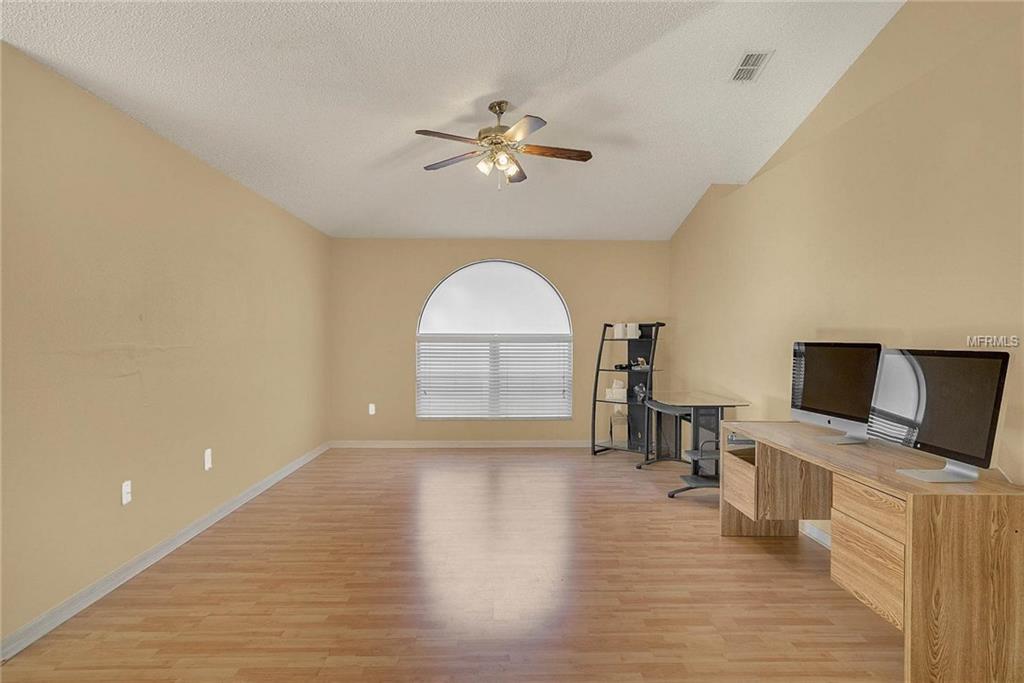 209 PLEASANT GARDENS DRIVE, APOPKA, Florida 32703, 3 Bedrooms Bedrooms, 6 Rooms Rooms,2 BathroomsBathrooms,Residential,For sale,PLEASANT GARDENS,O5554316