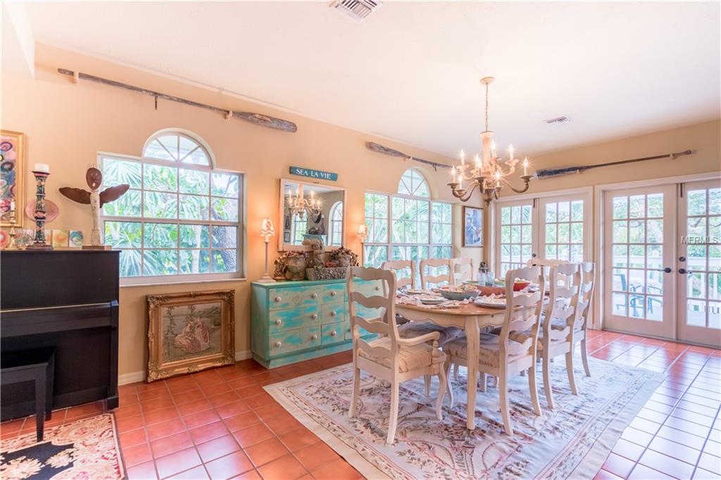 5329 SIESTA COURT, SARASOTA, Florida 34242, 3 Bedrooms Bedrooms, 3 Rooms Rooms,2 BathroomsBathrooms,Residential,For sale,SIESTA,A4206906