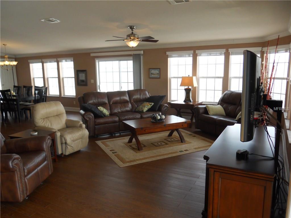 18675 US HIGHWAY 19 N, CLEARWATER, Florida 33764, 2 Bedrooms Bedrooms, 6 Rooms Rooms,2 BathroomsBathrooms,Residential,For sale,US HIGHWAY 19,U7845913