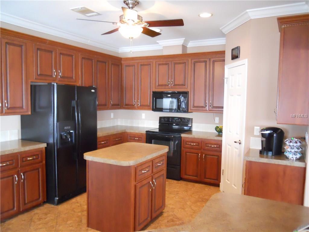 18675 US HIGHWAY 19 N, CLEARWATER, Florida 33764, 2 Bedrooms Bedrooms, 6 Rooms Rooms,2 BathroomsBathrooms,Residential,For sale,US HIGHWAY 19,U7845913