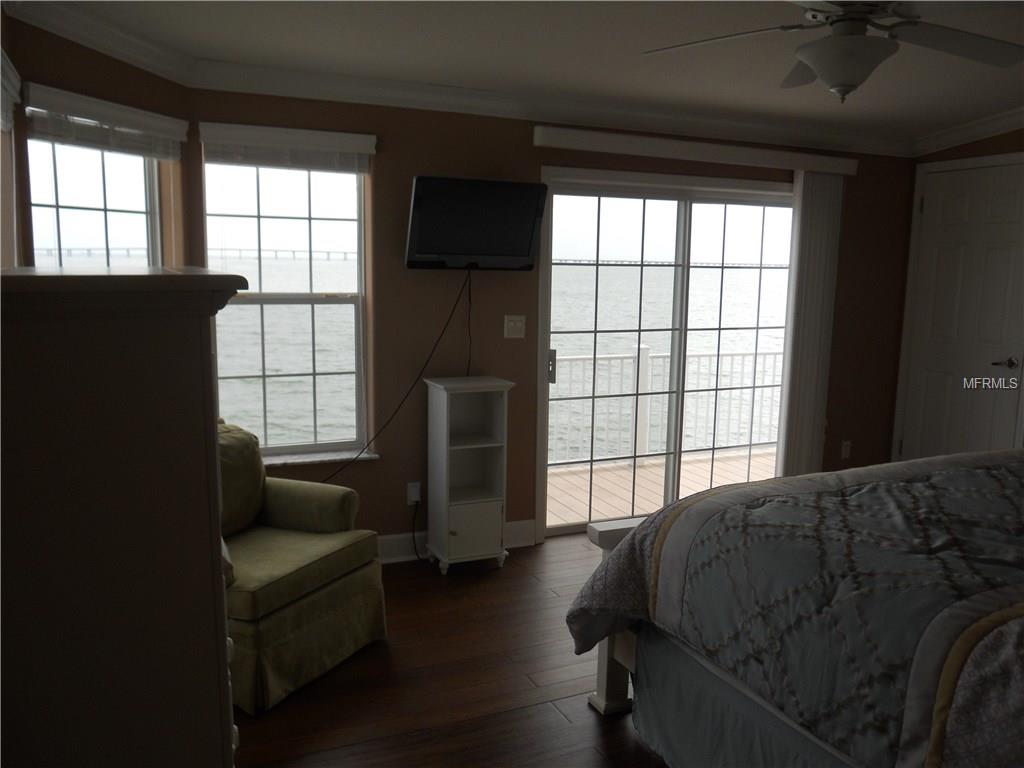 18675 US HIGHWAY 19 N, CLEARWATER, Florida 33764, 2 Bedrooms Bedrooms, 6 Rooms Rooms,2 BathroomsBathrooms,Residential,For sale,US HIGHWAY 19,U7845913