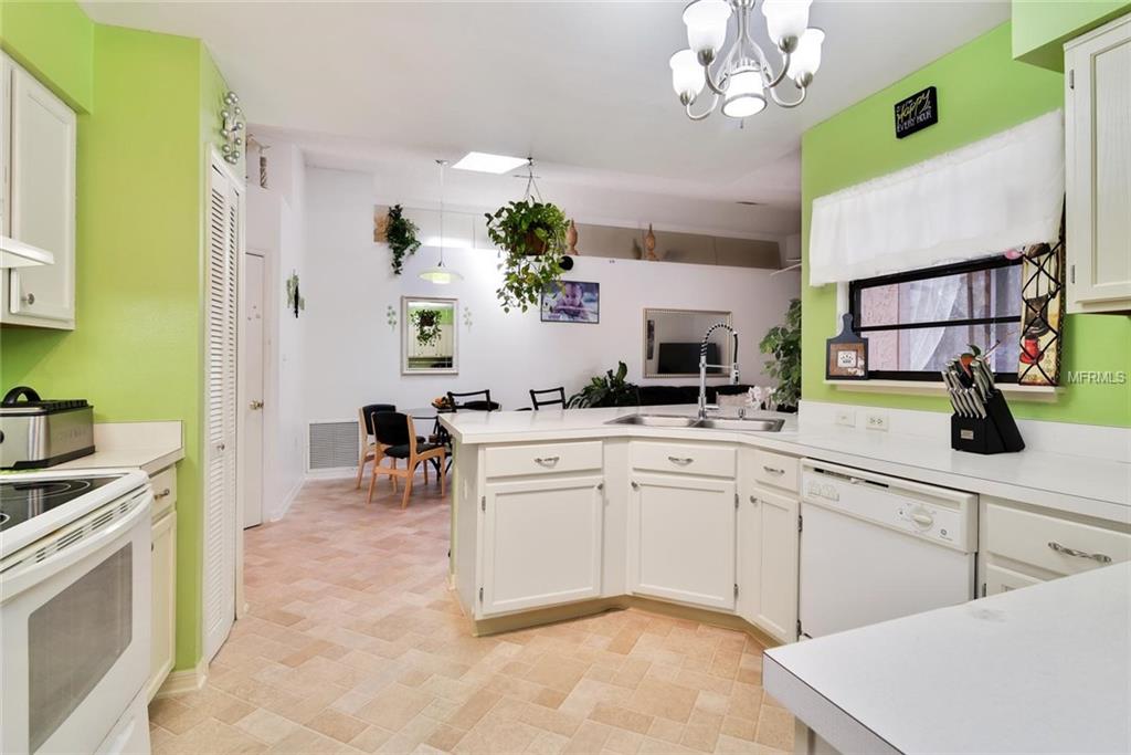 1020 MAYFAIR PLACE, KISSIMMEE, Florida 34758, 4 Bedrooms Bedrooms, 6 Rooms Rooms,2 BathroomsBathrooms,Residential,For sale,MAYFAIR,S4856740