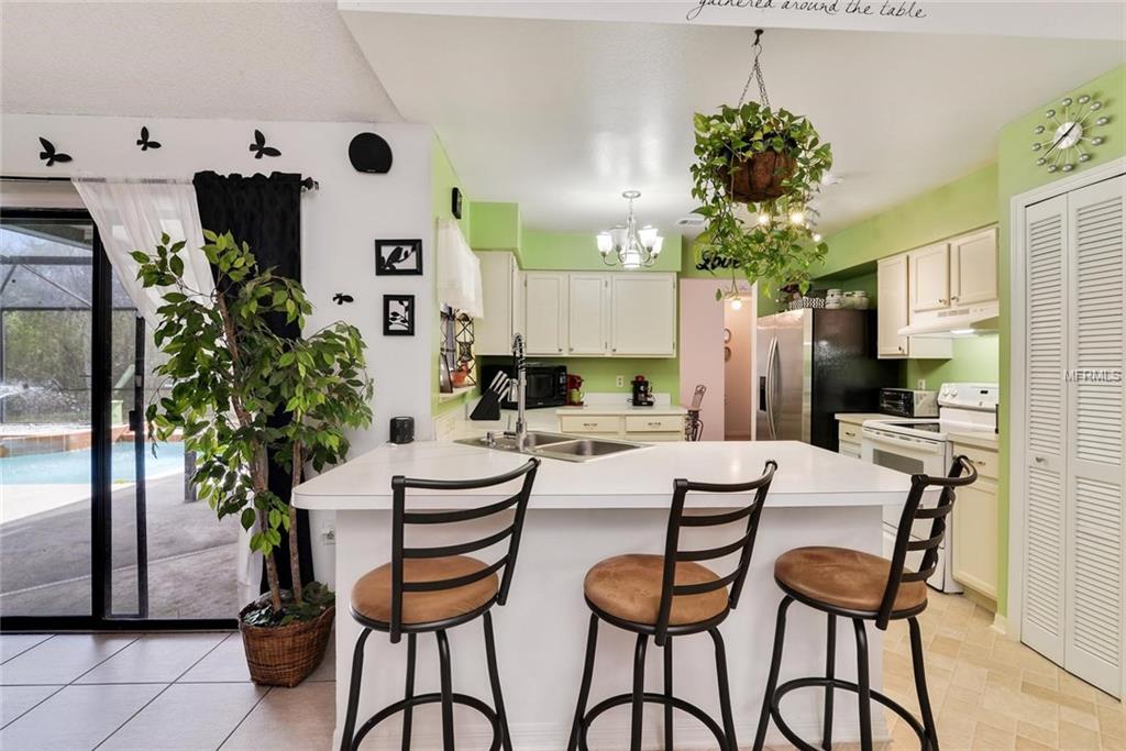 1020 MAYFAIR PLACE, KISSIMMEE, Florida 34758, 4 Bedrooms Bedrooms, 6 Rooms Rooms,2 BathroomsBathrooms,Residential,For sale,MAYFAIR,S4856740