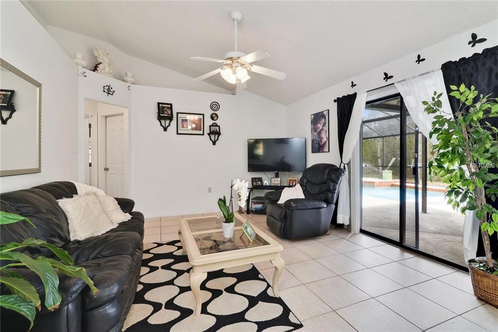 1020 MAYFAIR PLACE, KISSIMMEE, Florida 34758, 4 Bedrooms Bedrooms, 6 Rooms Rooms,2 BathroomsBathrooms,Residential,For sale,MAYFAIR,S4856740