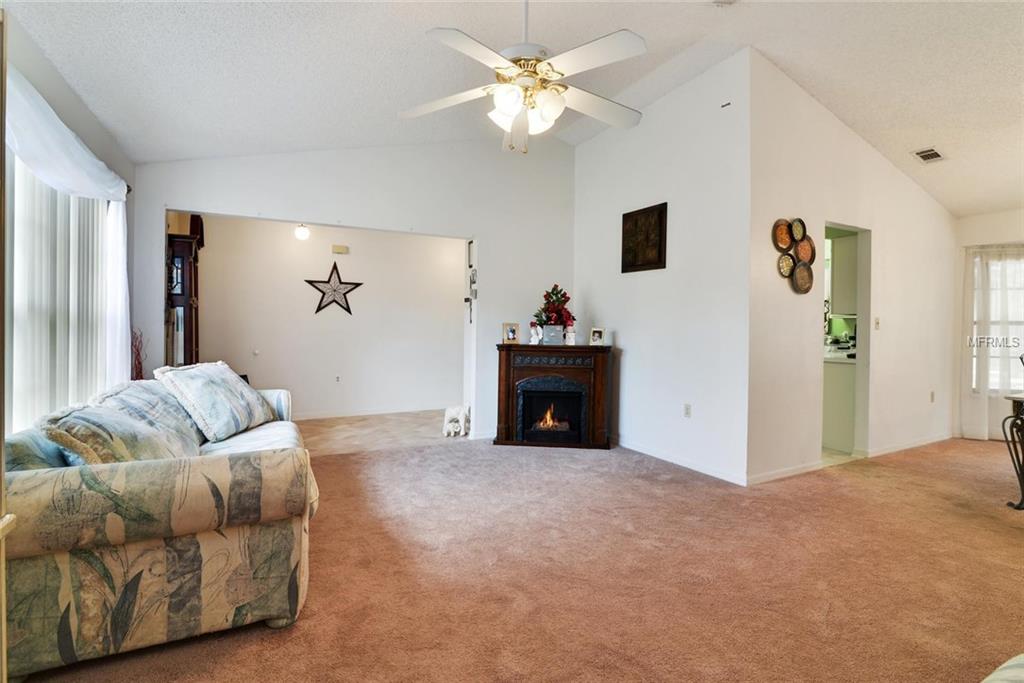 1020 MAYFAIR PLACE, KISSIMMEE, Florida 34758, 4 Bedrooms Bedrooms, 6 Rooms Rooms,2 BathroomsBathrooms,Residential,For sale,MAYFAIR,S4856740