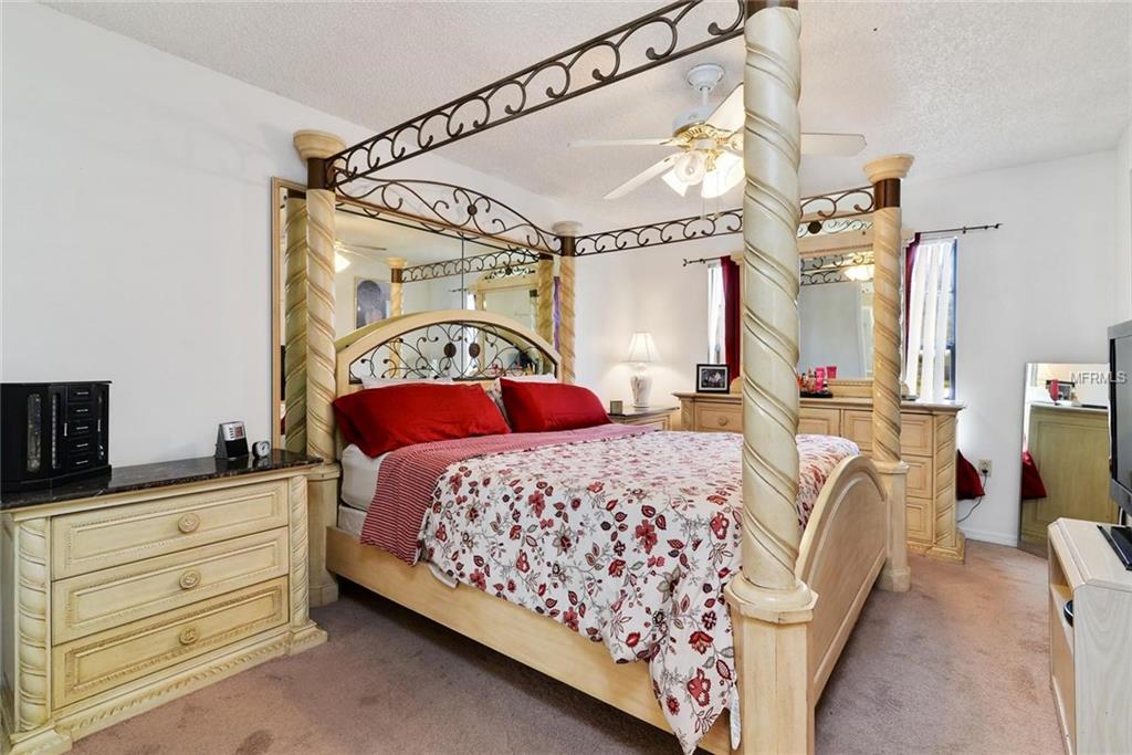 1020 MAYFAIR PLACE, KISSIMMEE, Florida 34758, 4 Bedrooms Bedrooms, 6 Rooms Rooms,2 BathroomsBathrooms,Residential,For sale,MAYFAIR,S4856740