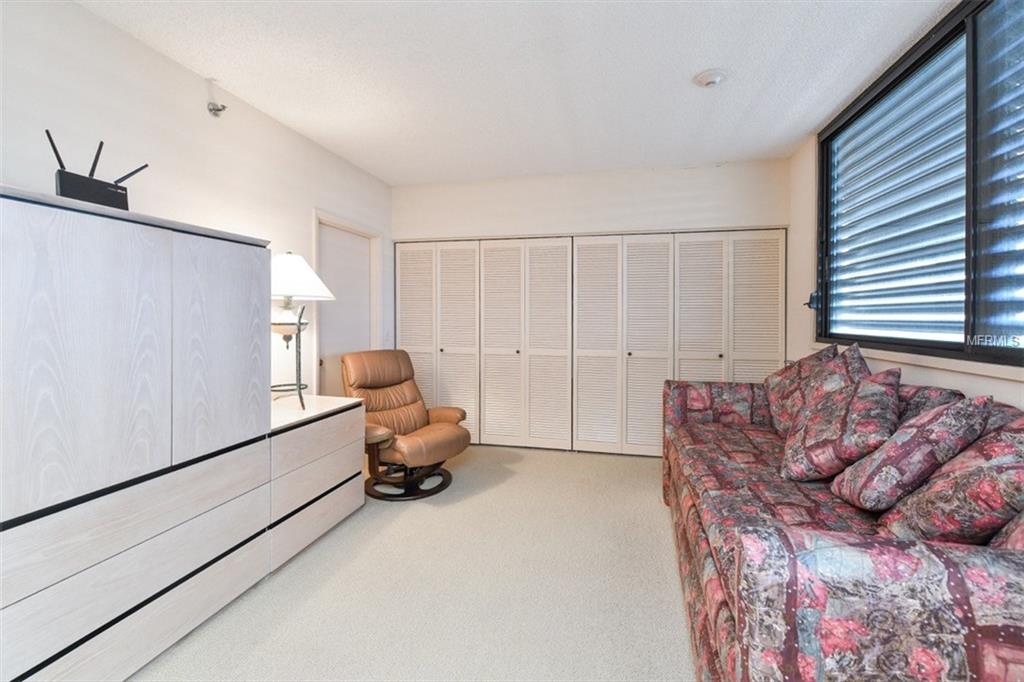 1075 GULF OF MEXICO DRIVE, LONGBOAT KEY, Florida 34228, 2 Bedrooms Bedrooms, 5 Rooms Rooms,2 BathroomsBathrooms,Residential,For sale,GULF OF MEXICO,A4210065