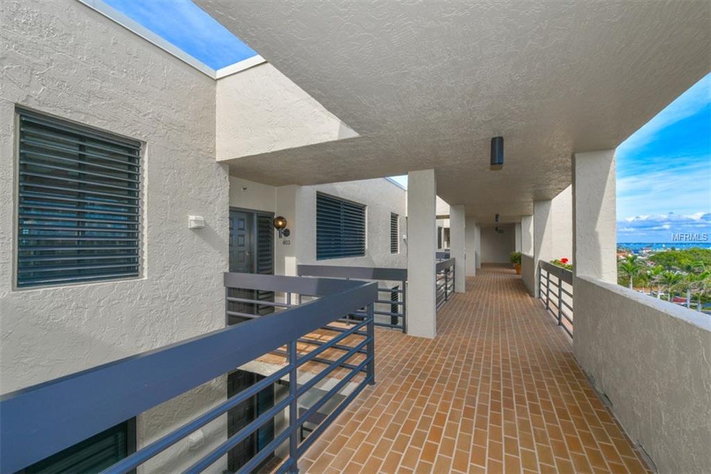 1075 GULF OF MEXICO DRIVE, LONGBOAT KEY, Florida 34228, 2 Bedrooms Bedrooms, 5 Rooms Rooms,2 BathroomsBathrooms,Residential,For sale,GULF OF MEXICO,A4210065