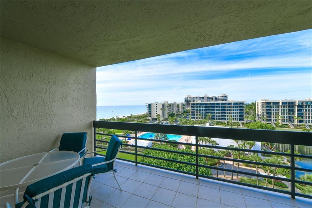 1075 GULF OF MEXICO DRIVE, LONGBOAT KEY, Florida 34228, 2 Bedrooms Bedrooms, 5 Rooms Rooms,2 BathroomsBathrooms,Residential,For sale,GULF OF MEXICO,A4210065