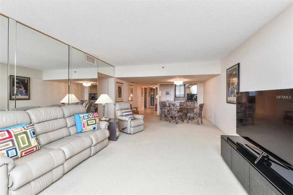 1075 GULF OF MEXICO DRIVE, LONGBOAT KEY, Florida 34228, 2 Bedrooms Bedrooms, 5 Rooms Rooms,2 BathroomsBathrooms,Residential,For sale,GULF OF MEXICO,A4210065