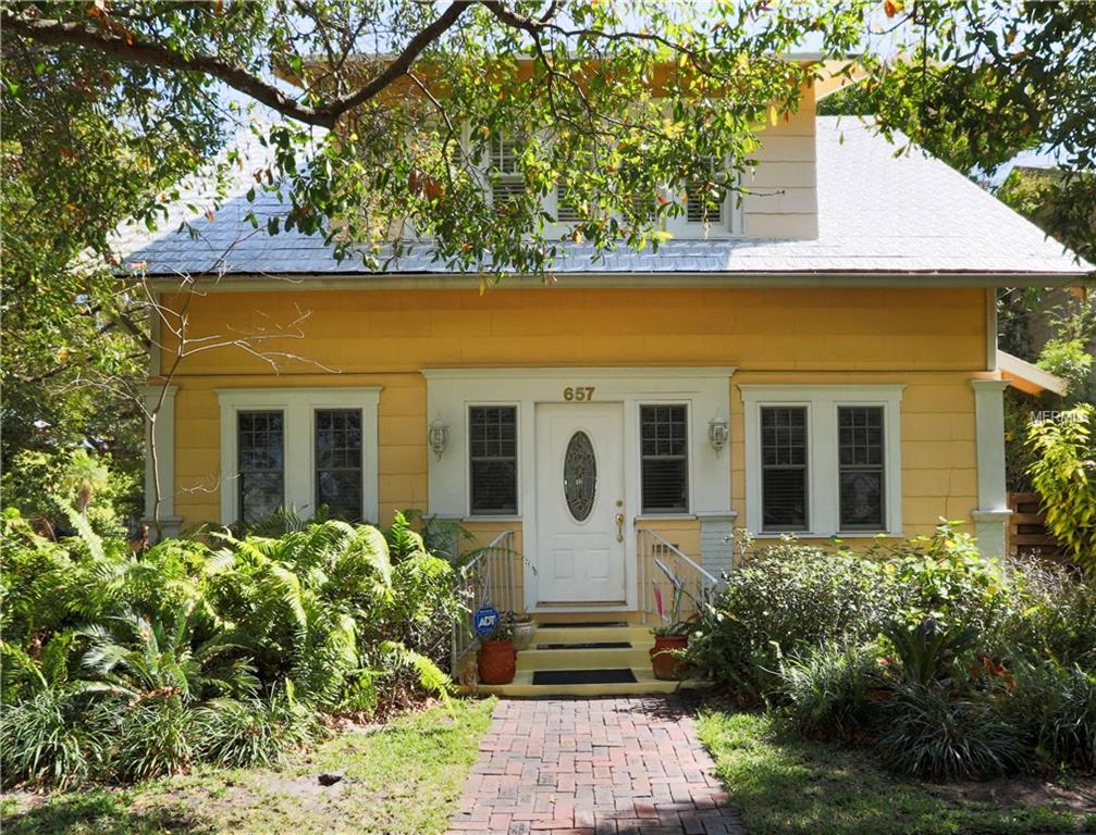 657 1ST STREET NE, ST PETERSBURG, Florida 33701, 3 Bedrooms Bedrooms, 10 Rooms Rooms,1 BathroomBathrooms,Residential,For sale,1ST,U7809878