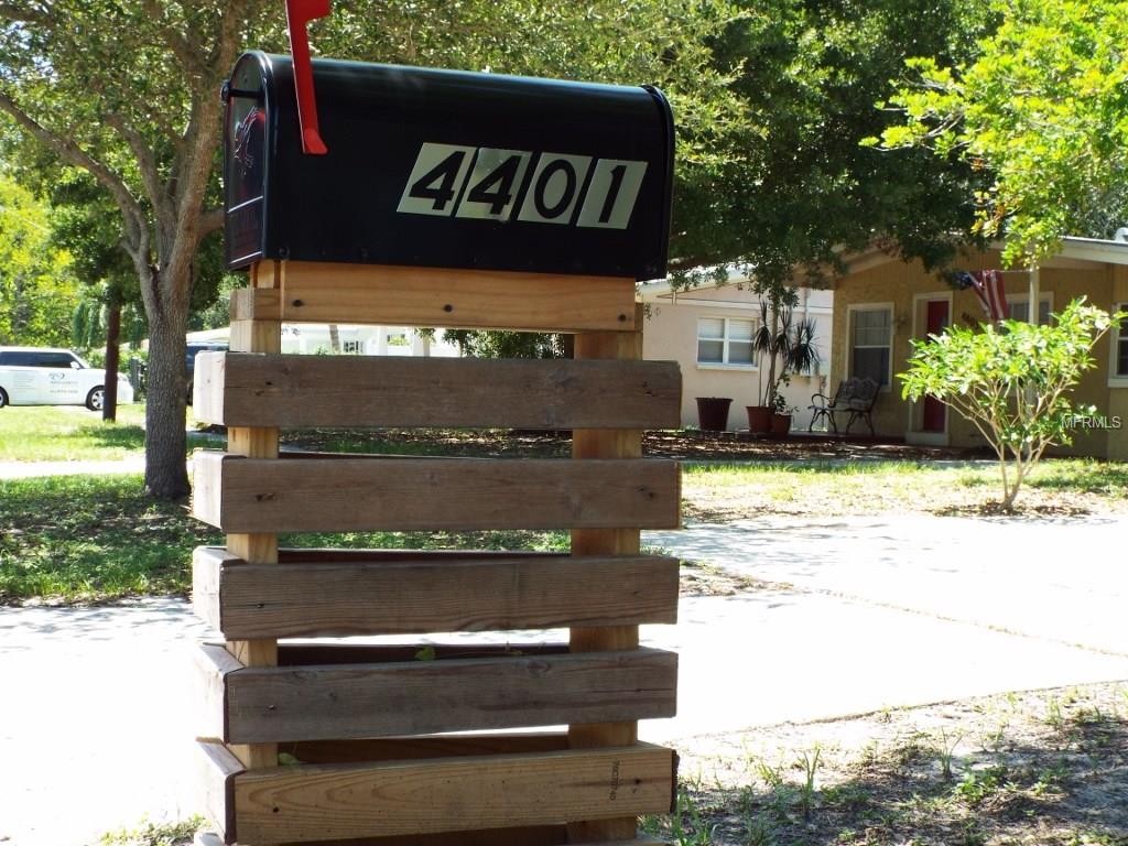 4401 W WISCONSIN AVENUE, TAMPA, Florida 33616, 4 Bedrooms Bedrooms, 8 Rooms Rooms,2 BathroomsBathrooms,Residential,For sale,WISCONSIN,T2891996