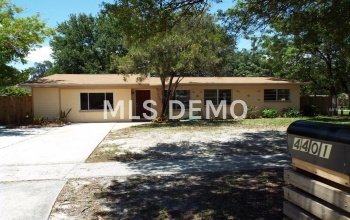 4401 W WISCONSIN AVENUE, TAMPA, Florida 33616, 4 Bedrooms Bedrooms, 8 Rooms Rooms,2 BathroomsBathrooms,Residential,For sale,WISCONSIN,T2891996