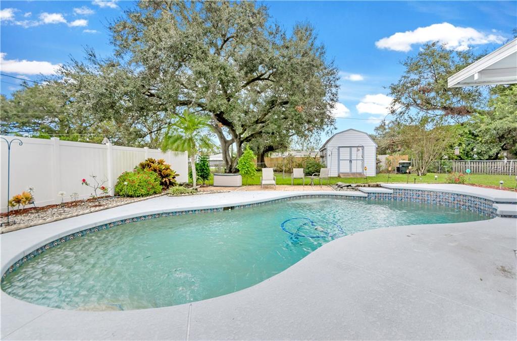 425 LOUISIANA AVENUE, SAINT CLOUD, Florida 34769, 3 Bedrooms Bedrooms, 7 Rooms Rooms,2 BathroomsBathrooms,Residential,For sale,LOUISIANA,S4852917