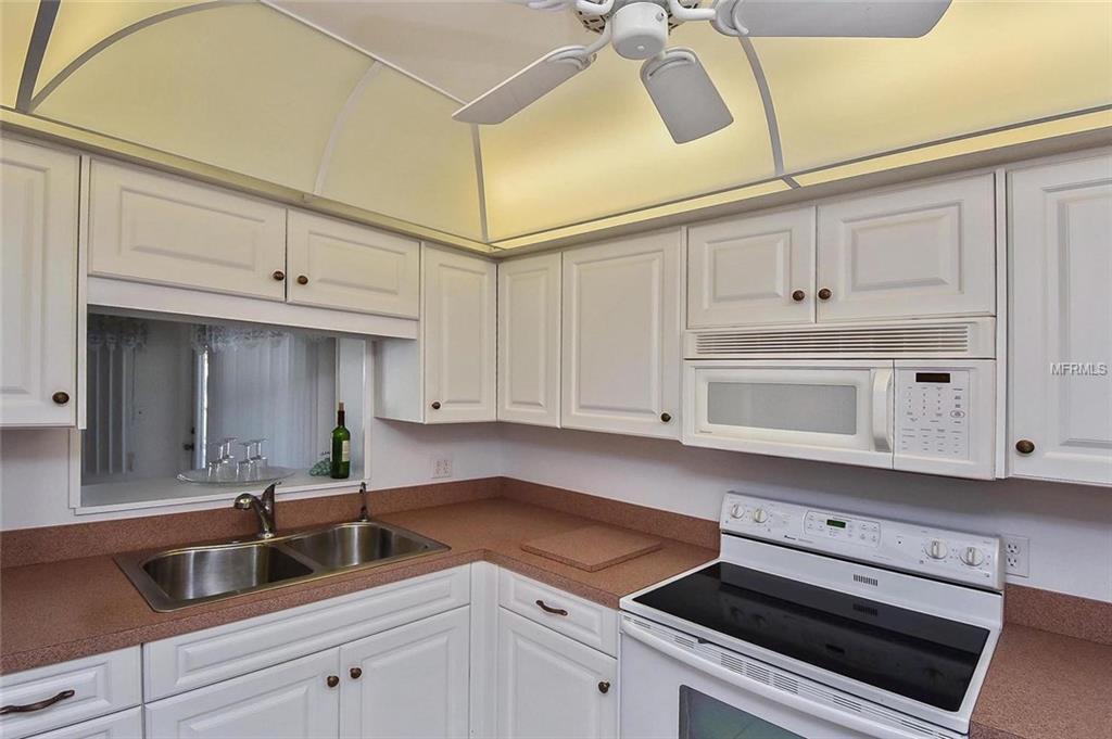 139 FIELD AVENUE E, VENICE, Florida 34285, 2 Bedrooms Bedrooms, 5 Rooms Rooms,1 BathroomBathrooms,Residential,For sale,FIELD,N5915558