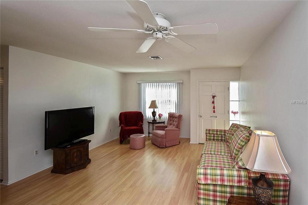 139 FIELD AVENUE E, VENICE, Florida 34285, 2 Bedrooms Bedrooms, 5 Rooms Rooms,1 BathroomBathrooms,Residential,For sale,FIELD,N5915558