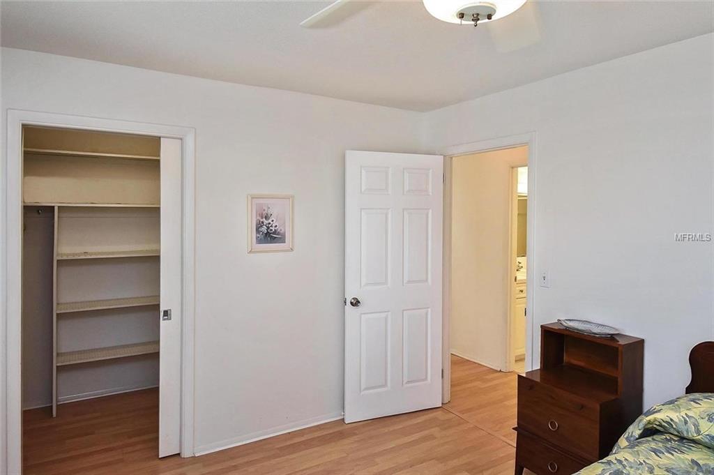 139 FIELD AVENUE E, VENICE, Florida 34285, 2 Bedrooms Bedrooms, 5 Rooms Rooms,1 BathroomBathrooms,Residential,For sale,FIELD,N5915558