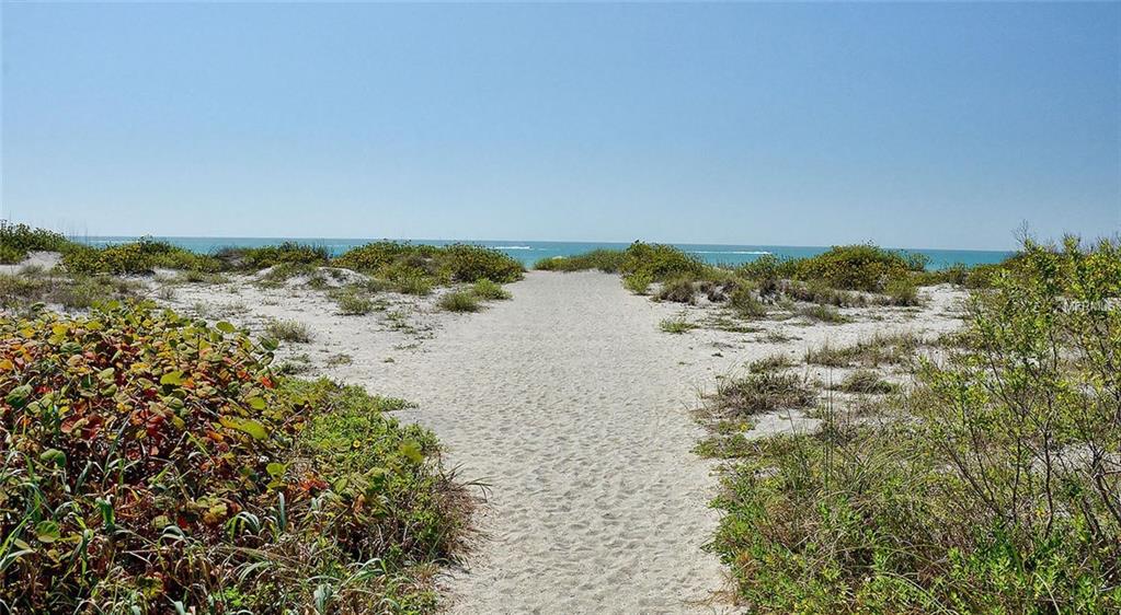 139 FIELD AVENUE E, VENICE, Florida 34285, 2 Bedrooms Bedrooms, 5 Rooms Rooms,1 BathroomBathrooms,Residential,For sale,FIELD,N5915558