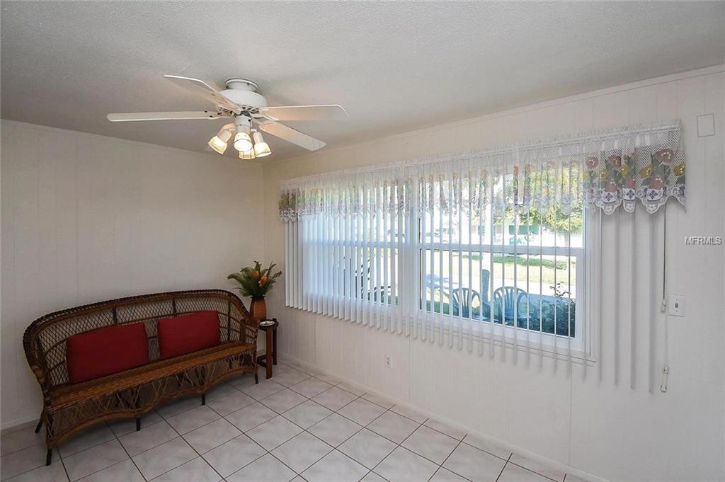 139 FIELD AVENUE E, VENICE, Florida 34285, 2 Bedrooms Bedrooms, 5 Rooms Rooms,1 BathroomBathrooms,Residential,For sale,FIELD,N5915558