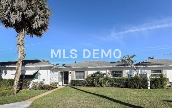 139 FIELD AVENUE E, VENICE, Florida 34285, 2 Bedrooms Bedrooms, 5 Rooms Rooms,1 BathroomBathrooms,Residential,For sale,FIELD,N5915558