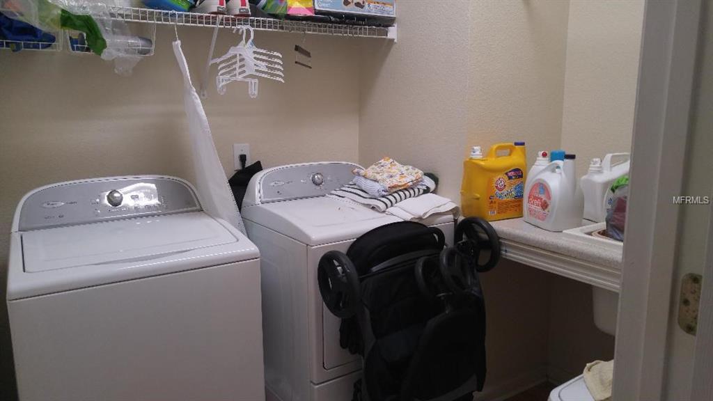 1542 HARRIER DRIVE, ORLANDO, Florida 32837, 3 Bedrooms Bedrooms, 6 Rooms Rooms,2 BathroomsBathrooms,Residential,For sale,HARRIER,O5554318