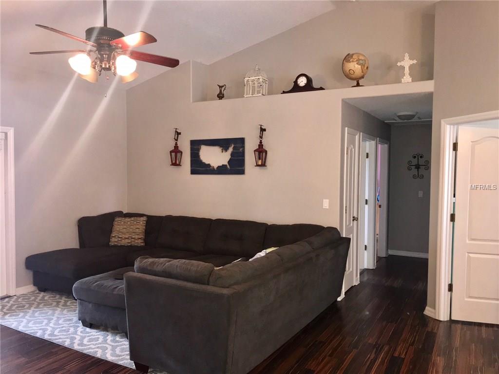 972 CORNELL AVENUE, CLERMONT, Florida 34711, 3 Bedrooms Bedrooms, 8 Rooms Rooms,2 BathroomsBathrooms,Residential,For sale,CORNELL,O5556546