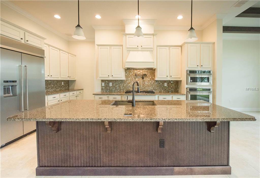 635 CANOPY ESTATES DRIVE, WINTER GARDEN, Florida 34787, 5 Bedrooms Bedrooms, 12 Rooms Rooms,5 BathroomsBathrooms,Residential,For sale,CANOPY ESTATES,O5557580