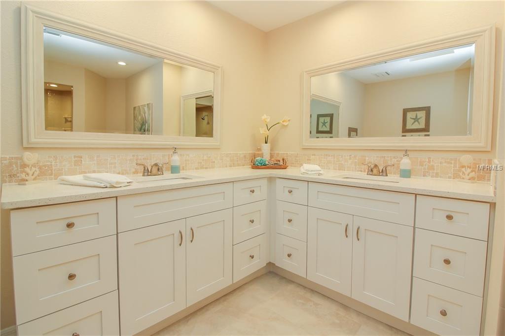 3962 WILSHIRE CIRCLE E, SARASOTA, Florida 34238, 3 Bedrooms Bedrooms, 6 Rooms Rooms,2 BathroomsBathrooms,Residential,For sale,WILSHIRE,A4207992