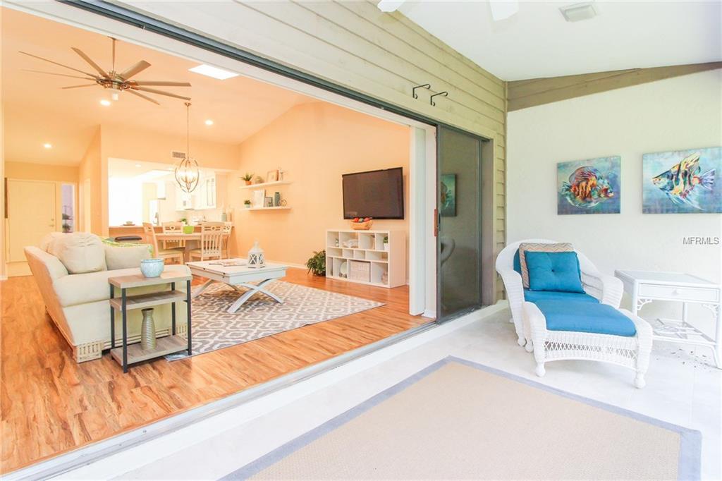 3962 WILSHIRE CIRCLE E, SARASOTA, Florida 34238, 3 Bedrooms Bedrooms, 6 Rooms Rooms,2 BathroomsBathrooms,Residential,For sale,WILSHIRE,A4207992