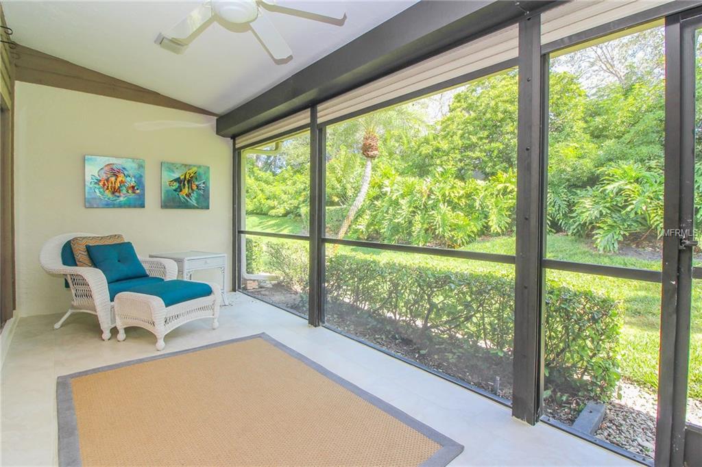 3962 WILSHIRE CIRCLE E, SARASOTA, Florida 34238, 3 Bedrooms Bedrooms, 6 Rooms Rooms,2 BathroomsBathrooms,Residential,For sale,WILSHIRE,A4207992