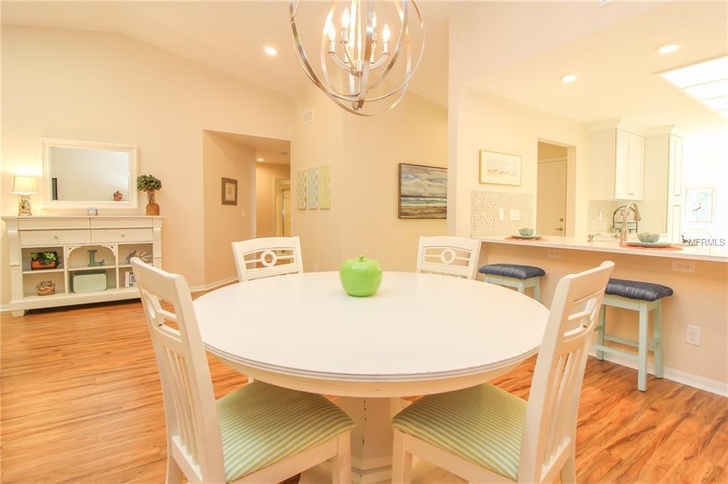 3962 WILSHIRE CIRCLE E, SARASOTA, Florida 34238, 3 Bedrooms Bedrooms, 6 Rooms Rooms,2 BathroomsBathrooms,Residential,For sale,WILSHIRE,A4207992