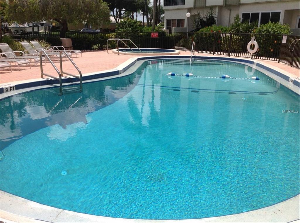 121 ISLAND WAY, CLEARWATER BEACH, Florida 33767, 1 Bedroom Bedrooms, 4 Rooms Rooms,1 BathroomBathrooms,Residential,For sale,ISLAND,U7845914