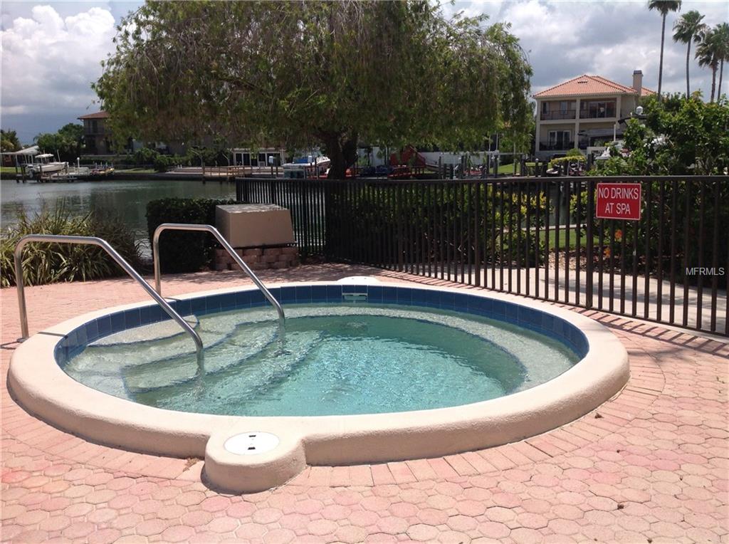 121 ISLAND WAY, CLEARWATER BEACH, Florida 33767, 1 Bedroom Bedrooms, 4 Rooms Rooms,1 BathroomBathrooms,Residential,For sale,ISLAND,U7845914