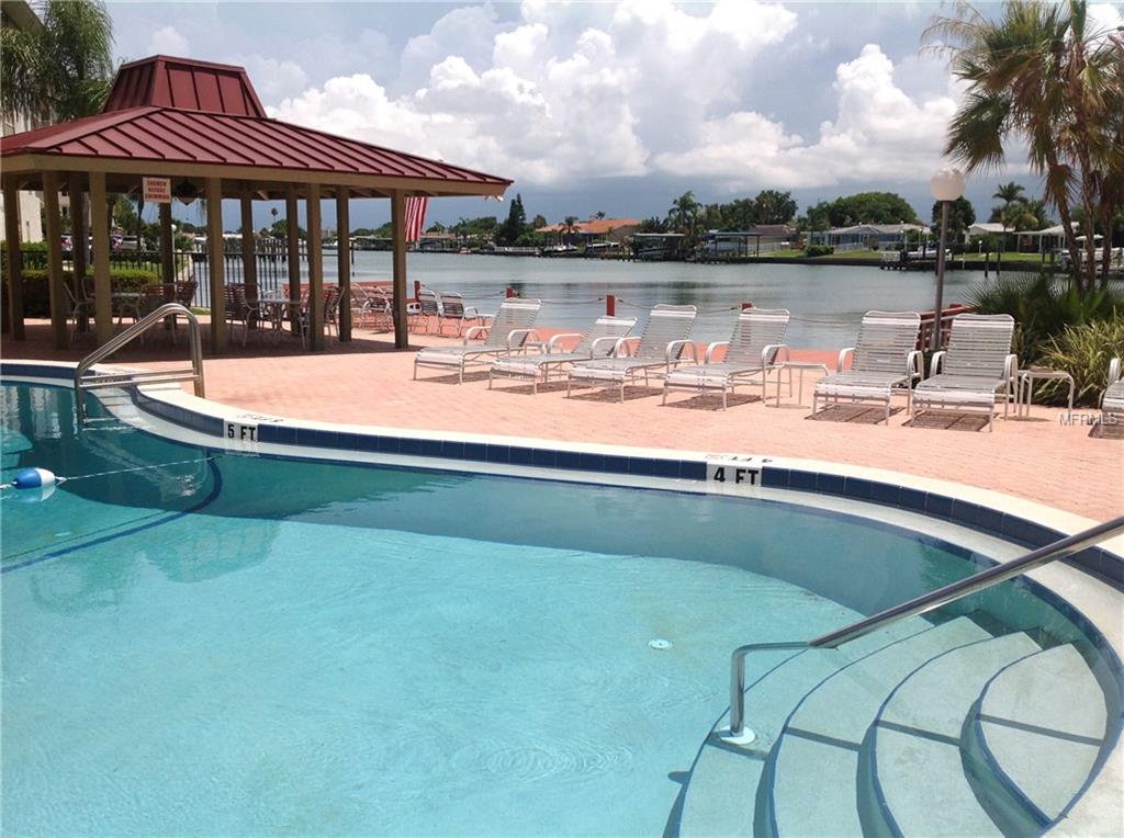 121 ISLAND WAY, CLEARWATER BEACH, Florida 33767, 1 Bedroom Bedrooms, 4 Rooms Rooms,1 BathroomBathrooms,Residential,For sale,ISLAND,U7845914