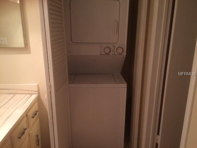 121 ISLAND WAY, CLEARWATER BEACH, Florida 33767, 1 Bedroom Bedrooms, 4 Rooms Rooms,1 BathroomBathrooms,Residential,For sale,ISLAND,U7845914