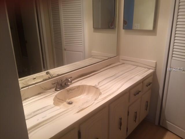 121 ISLAND WAY, CLEARWATER BEACH, Florida 33767, 1 Bedroom Bedrooms, 4 Rooms Rooms,1 BathroomBathrooms,Residential,For sale,ISLAND,U7845914