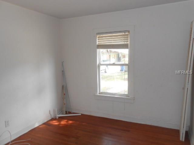 607 2ND STREET SE, WINTER HAVEN, Florida 33880, 3 Bedrooms Bedrooms, 3 Rooms Rooms,1 BathroomBathrooms,Residential,For sale,2ND,P4718960